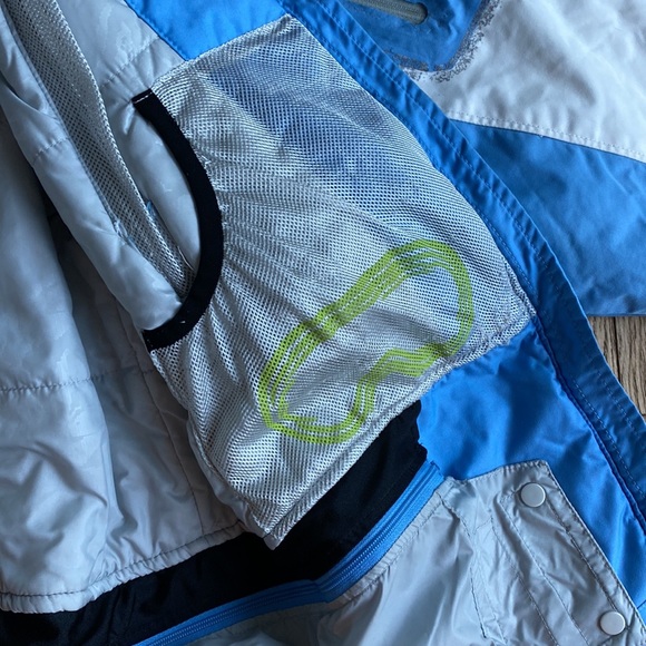 OBERMEYER Ski Jacket - Picture 5 of 8